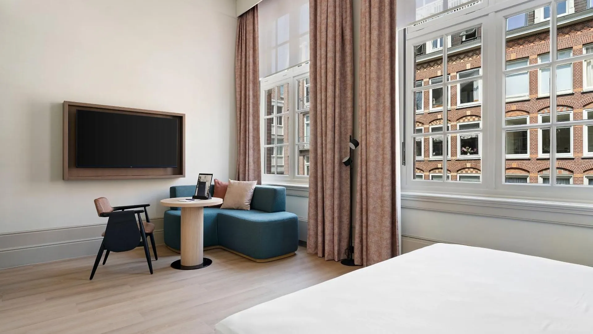 The College Hotel Amsterdam, Autograph Collection